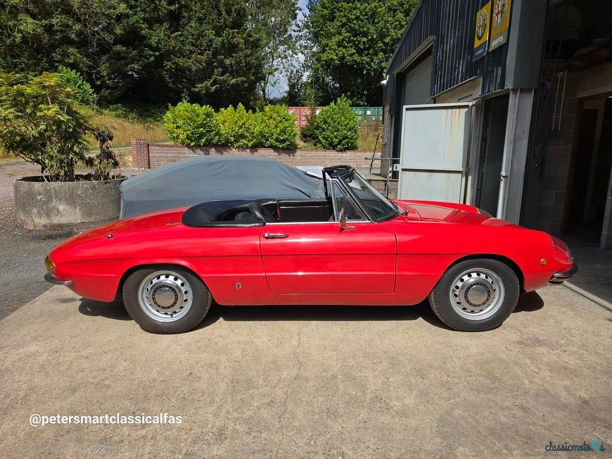 1969' Alfa Romeo 1750 photo #2