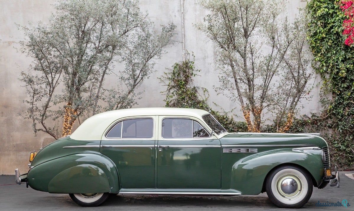 1940' Buick Roadmaster photo #4