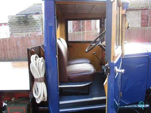 1931' Morris 1 Ton Flat Bed photo #3