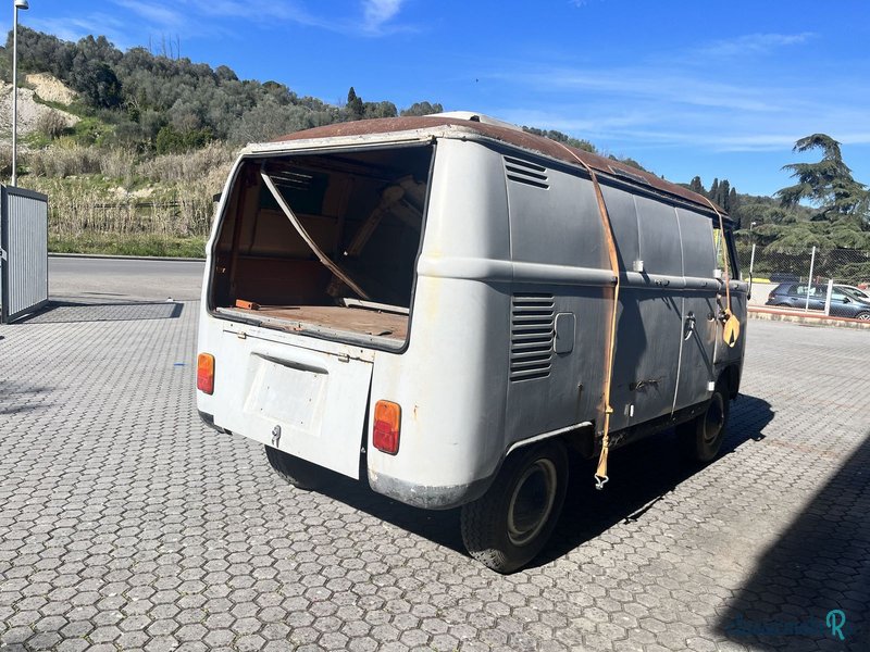 1966' Volkswagen Camper photo #4