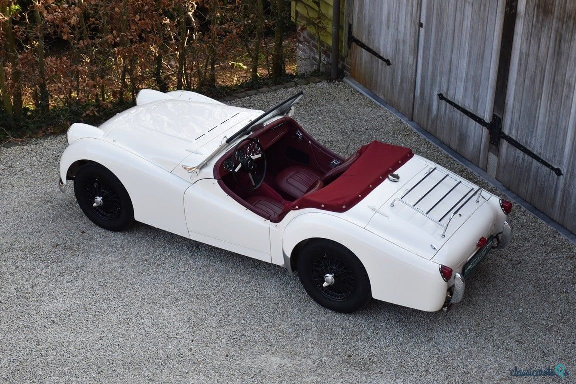 1955' Triumph TR2 photo #6