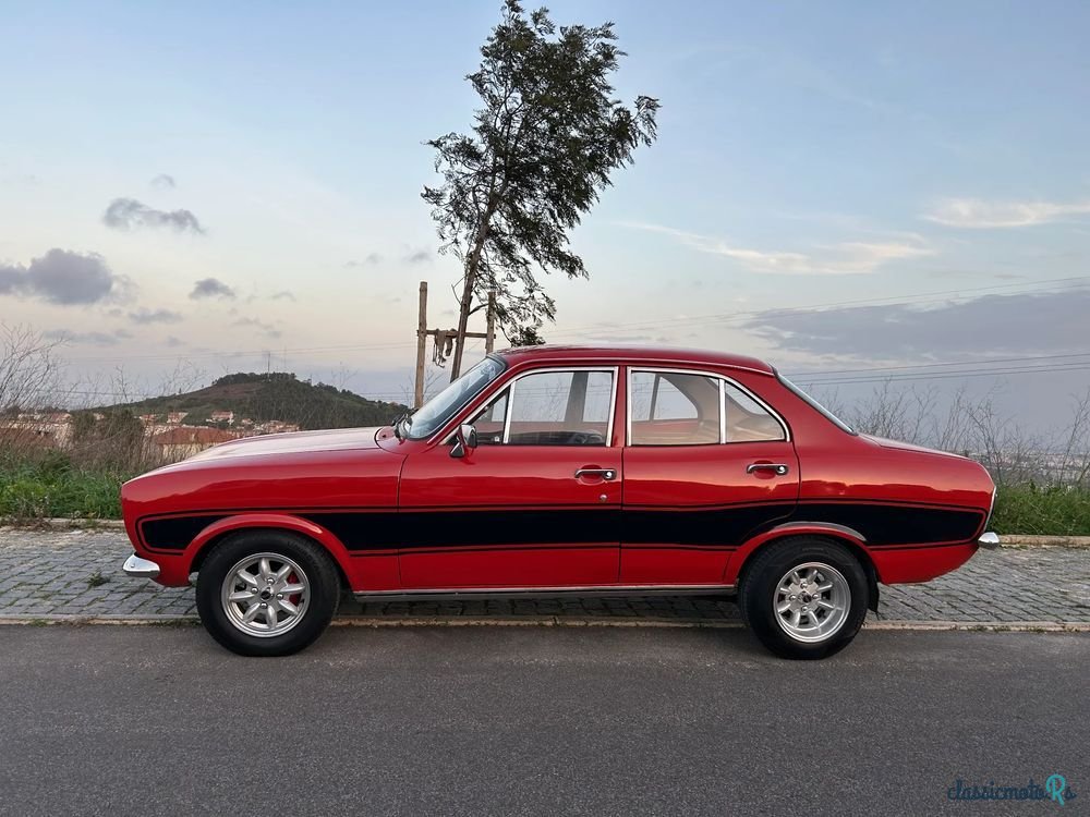 1974' Ford Escort photo #1