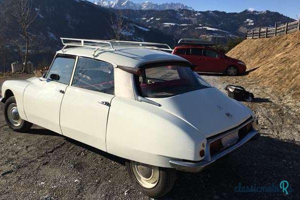 1967' Citroen DS 19 photo #3
