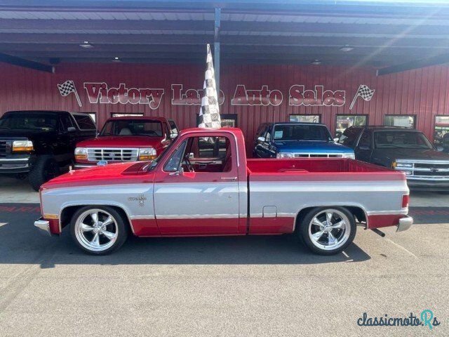 1982' Chevrolet C/K Truck photo #1