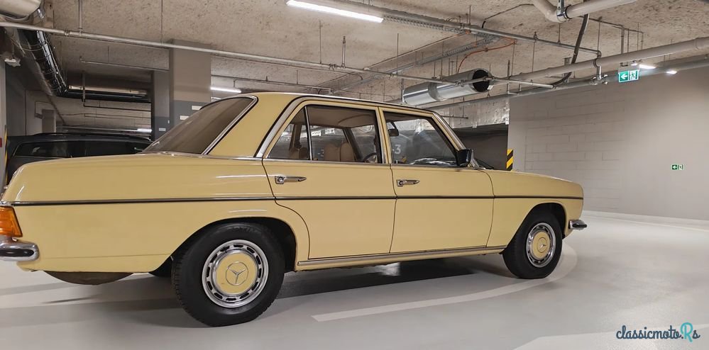 1974' Mercedes-Benz W114 photo #3