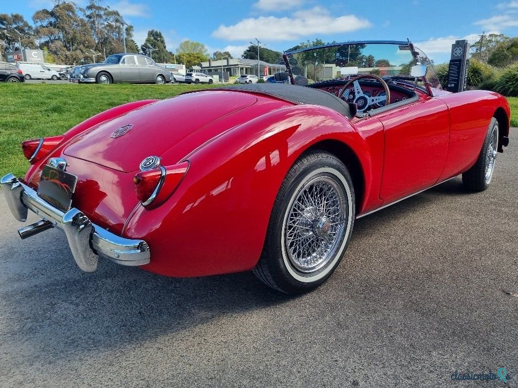 1957' MG MGA photo #3