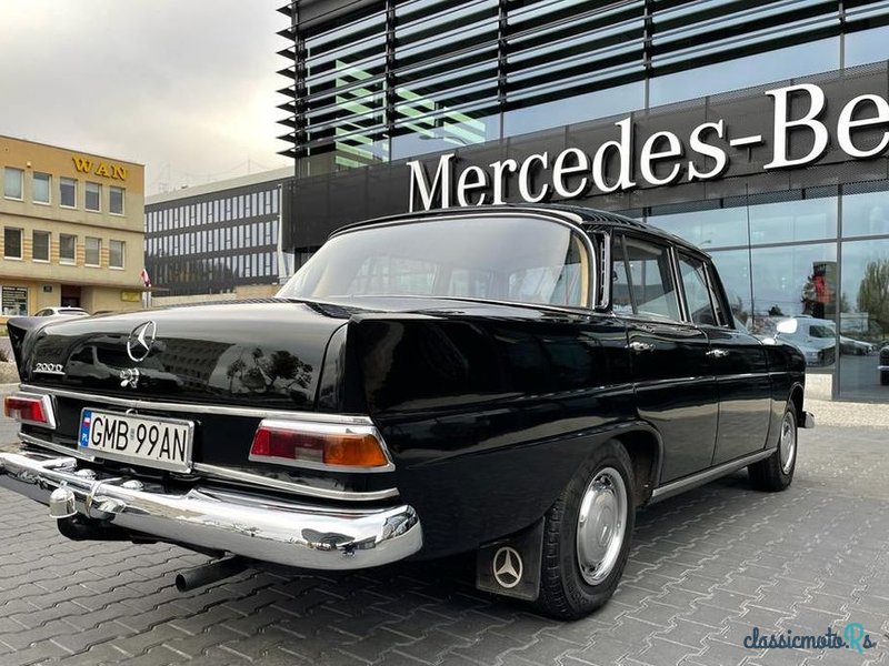 1966' Mercedes-Benz W110 200D photo #6