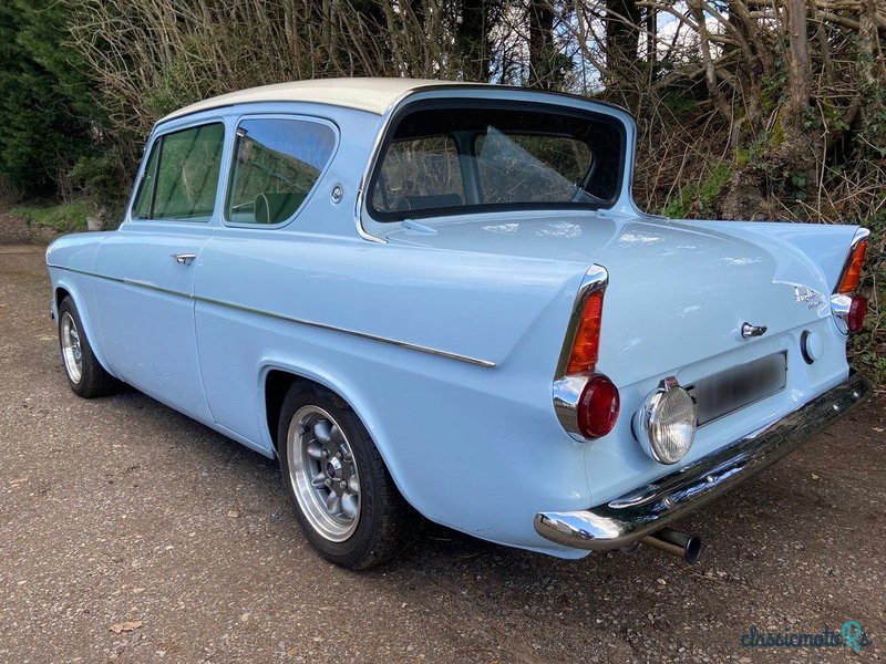 1964' Ford Anglia photo #2