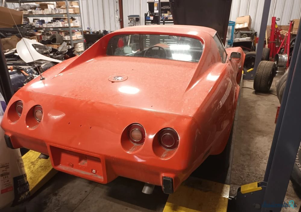 1976' Chevrolet Corvette photo #1