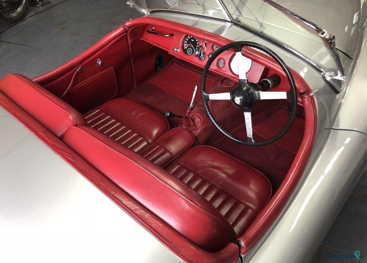 1951' Jaguar Xk120 photo #2