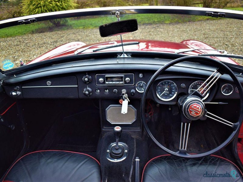 1967' MG Roadster B photo #3
