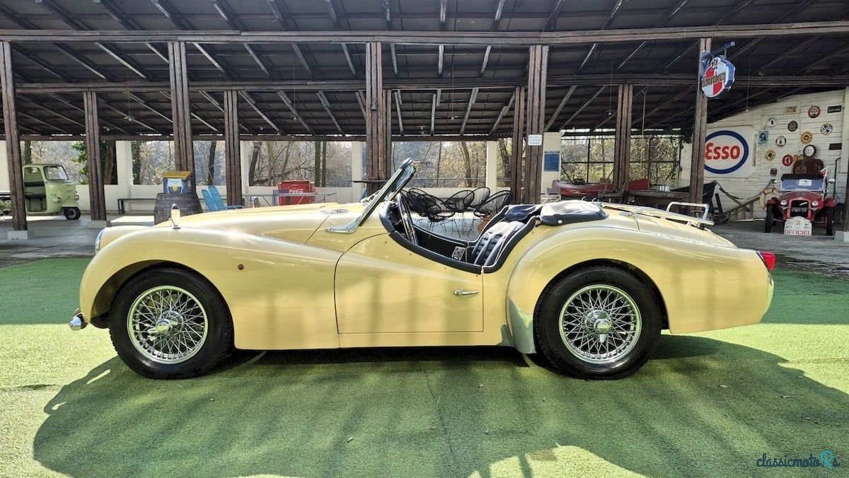 1960' Triumph TR3 photo #3