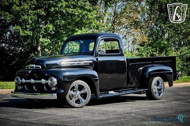 1951' Ford F-2 photo #2