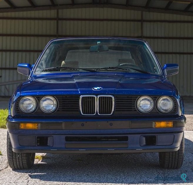 1991' BMW 318i photo #1