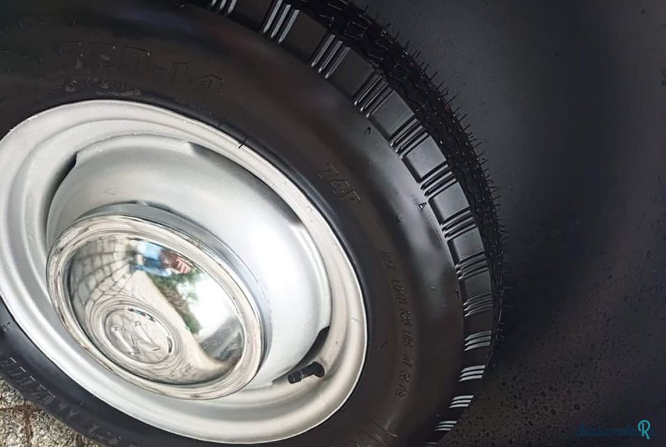 1952' Austin Morris Minor photo #6