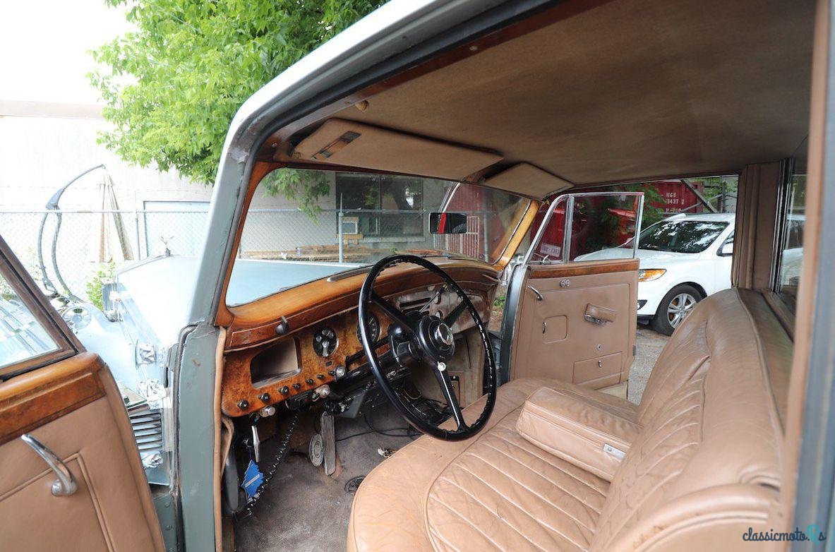 1954' Rolls-Royce Silver Wraith photo #5