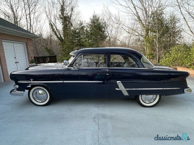 1953' Ford Customline photo #4