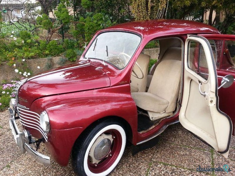 1948' Renault 4 Joaninha photo #3