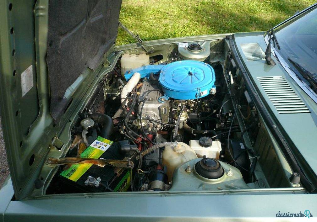 1982' Mazda 323 photo #4