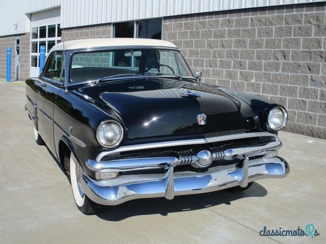 1953' Ford Crestline photo #5
