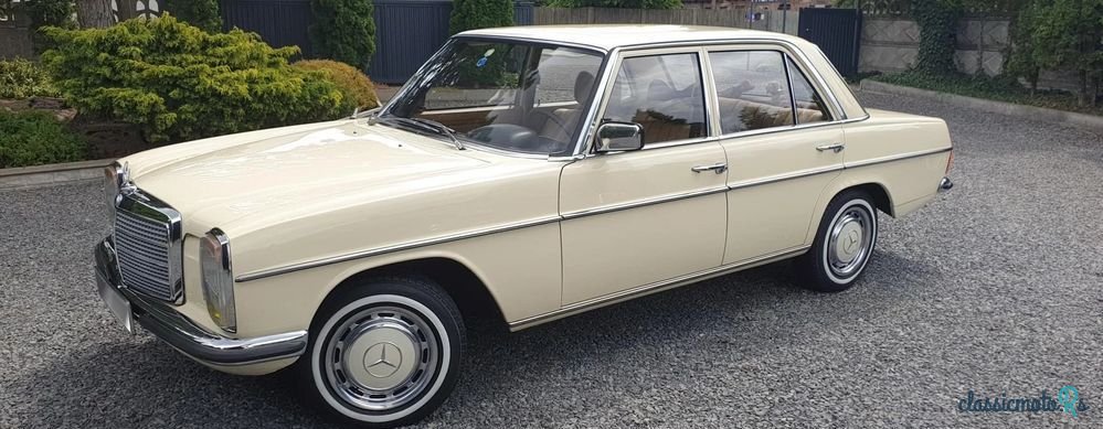 1976' Mercedes-Benz W114 photo #6