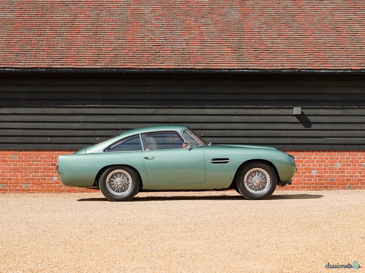 1961' Aston Martin DB4 photo #2
