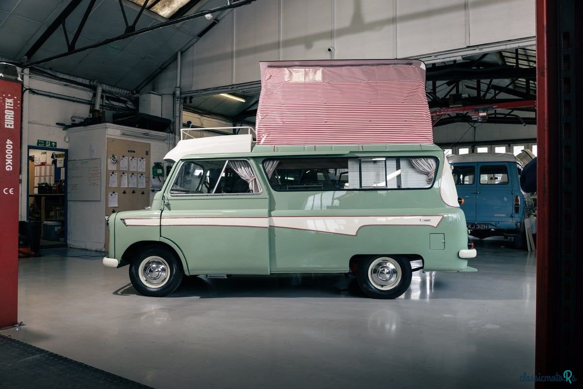 1962' Bedford CA photo #3