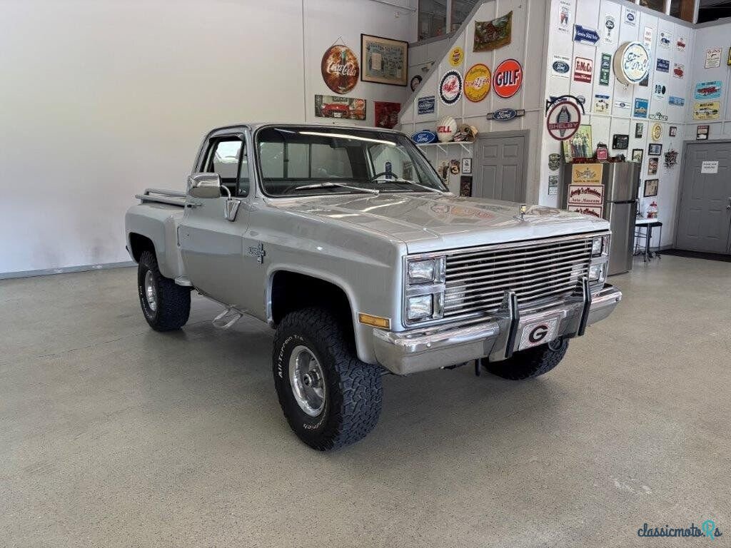1984' Chevrolet C/K Truck photo #4