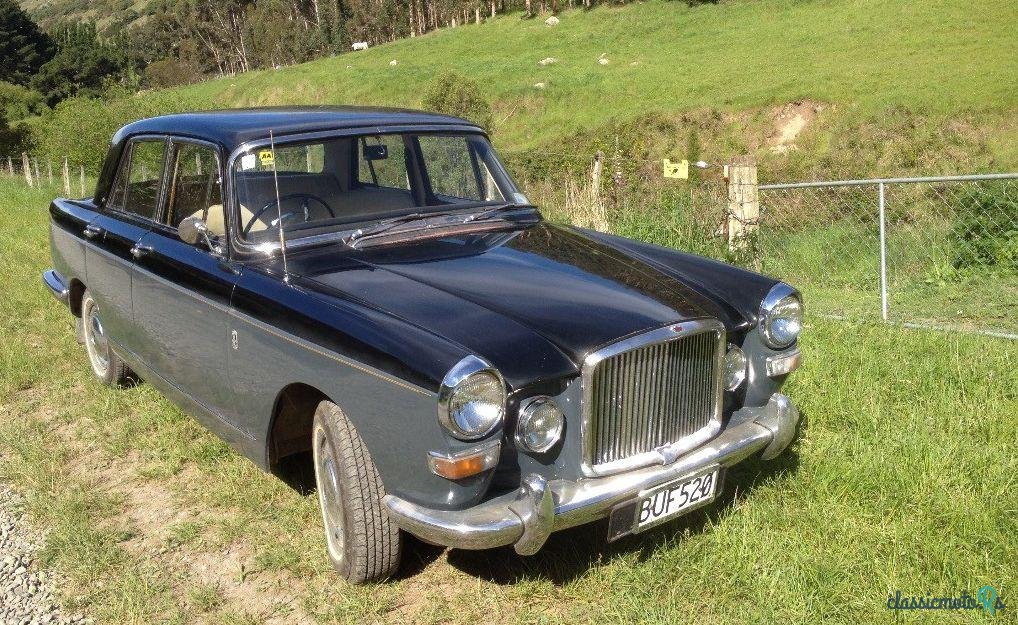 1966' Austin Princess photo #6