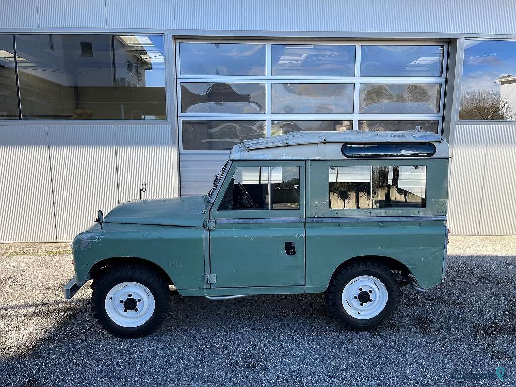 1974' Land Rover Defender photo #2