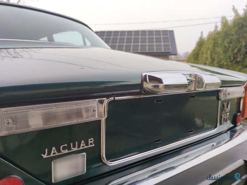1974' Jaguar XJ photo #2