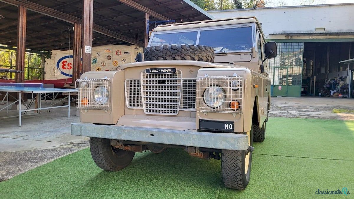 1981' Land Rover Series III photo #4