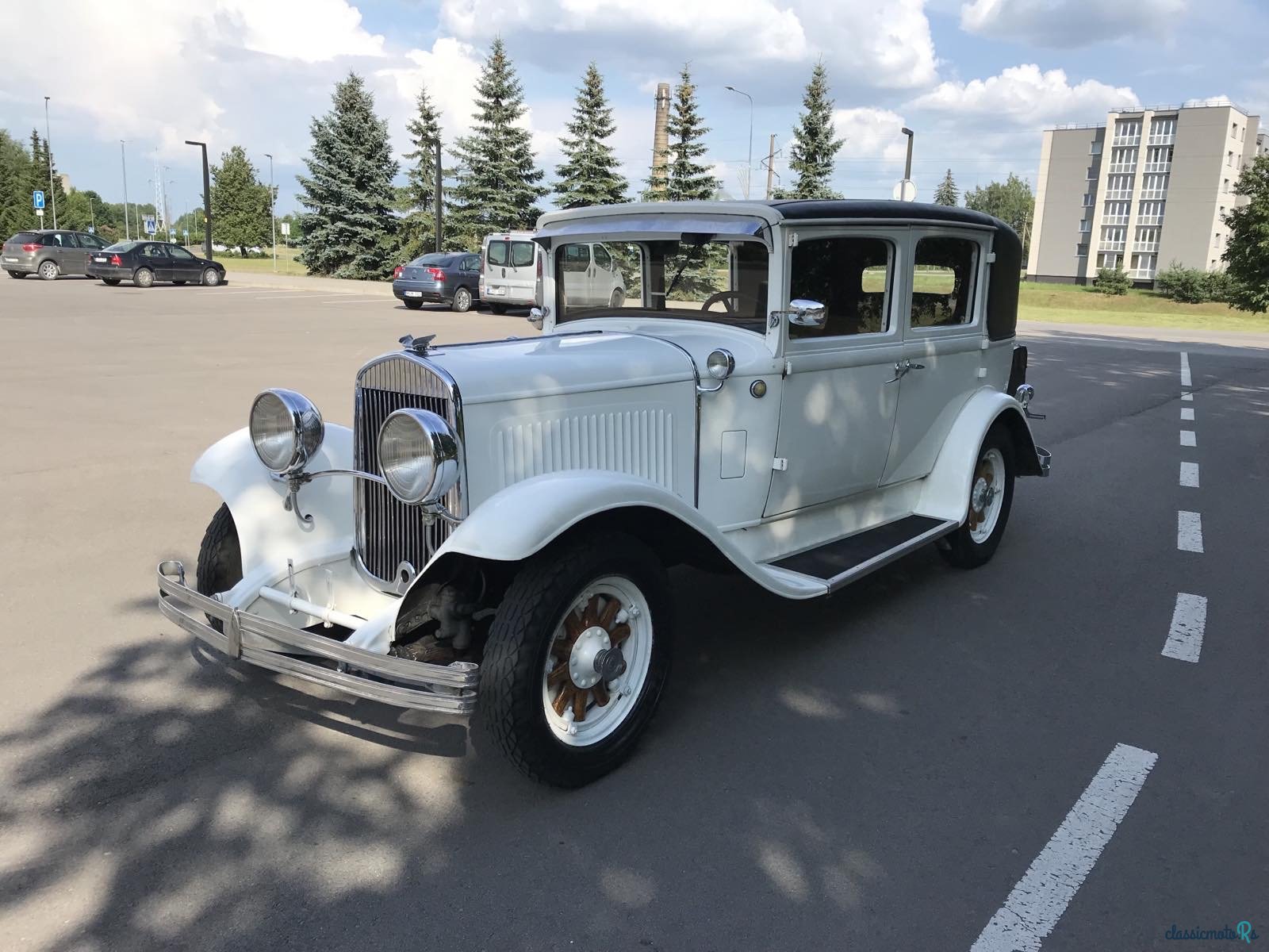 1931' Chrysler photo #2