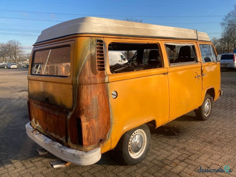 1975' Volkswagen Type 2 photo #2