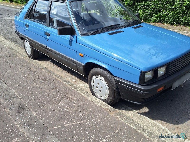 1986' Renault 11 photo #2