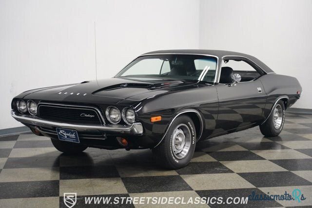 1972' Dodge Challenger photo #5