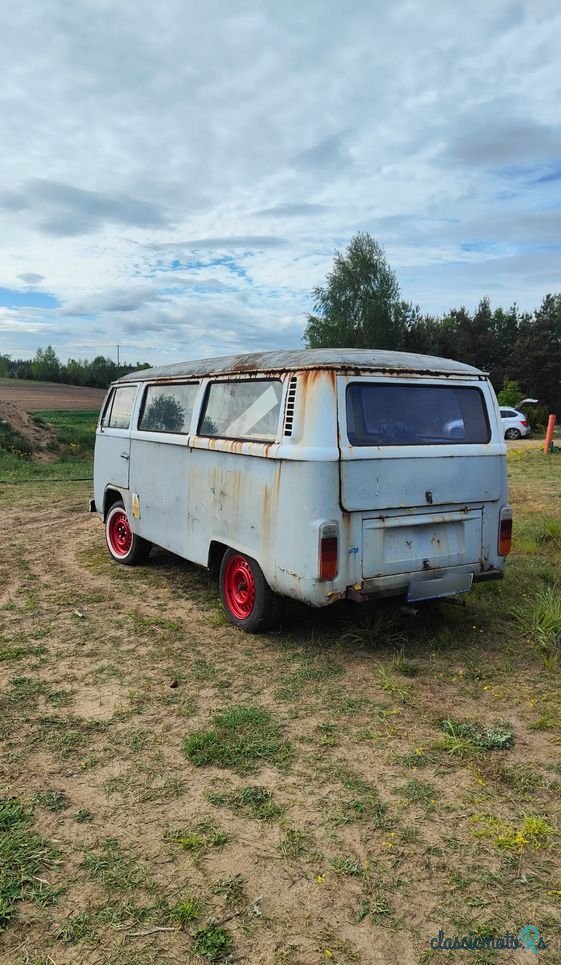 1974' Volkswagen Transporter photo #2