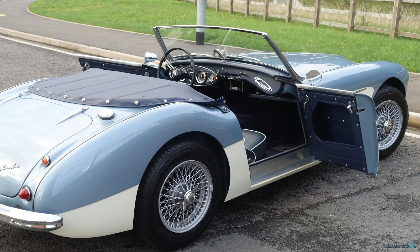 1958' Austin-Healey 100-6 photo #3