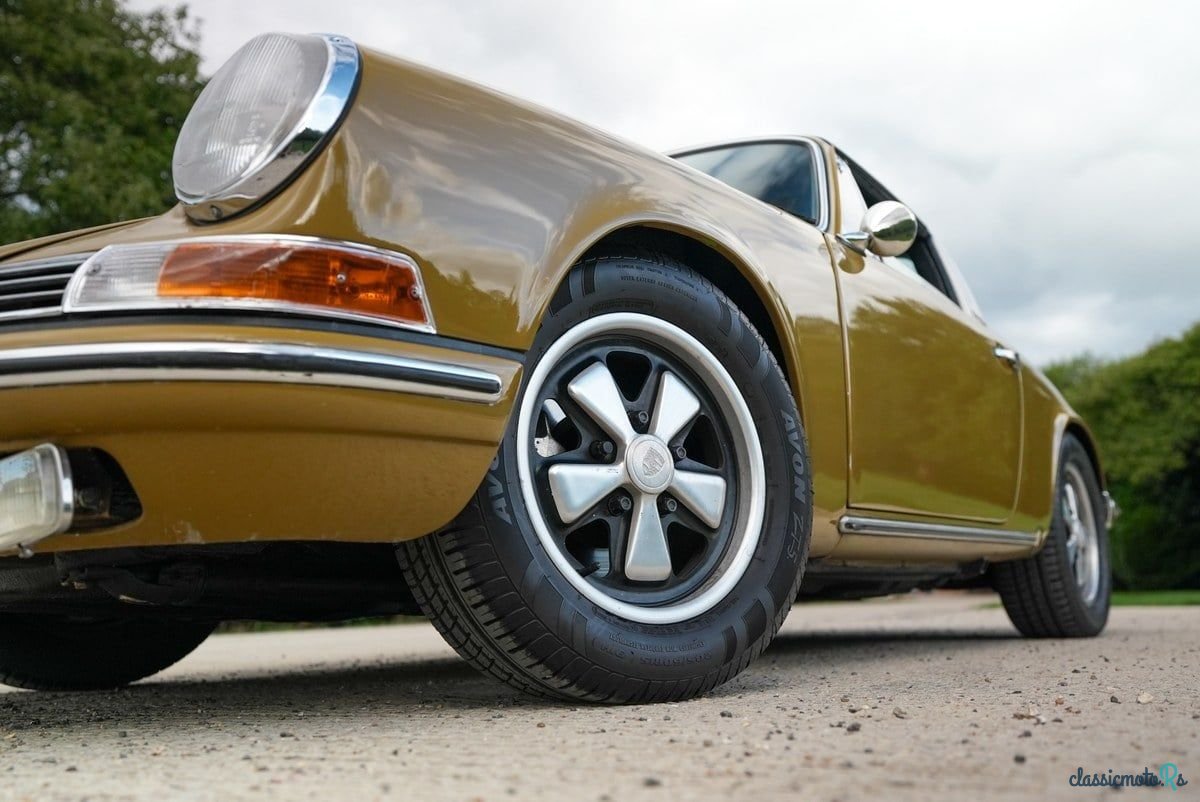 1969' Porsche 911 photo #2