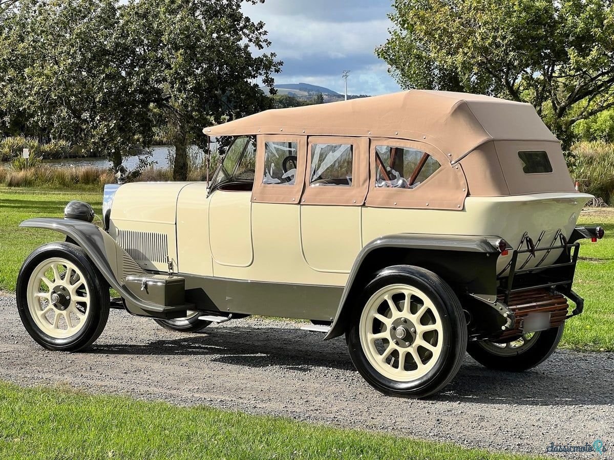 1922' Fiat 510S photo #3