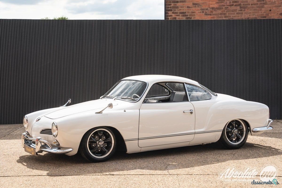 1969' Volkswagen Karmann Ghia photo #2