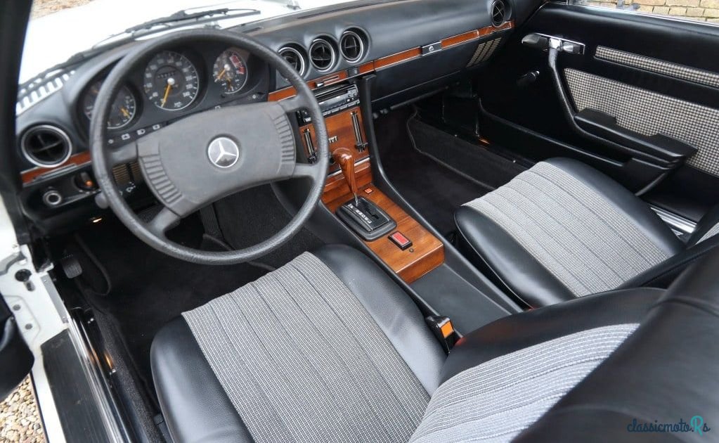 1977' Mercedes-Benz Sl Class photo #3