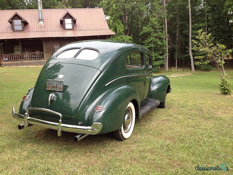 1940' Ford photo #2