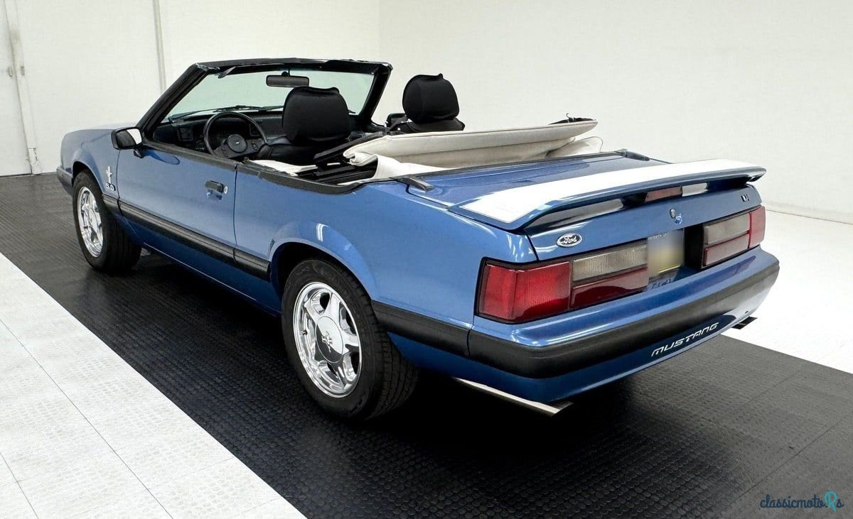 1989' Ford Mustang photo #6