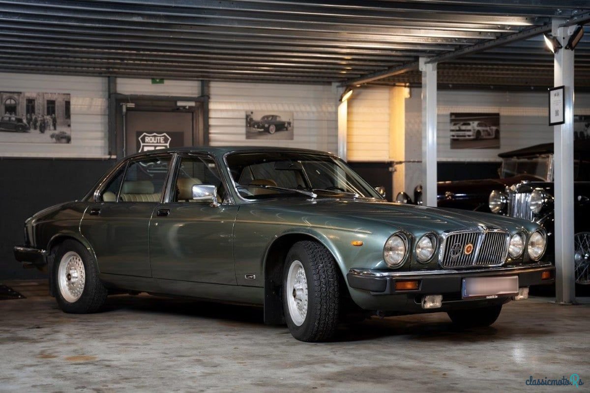 1985' Jaguar XJ photo #2