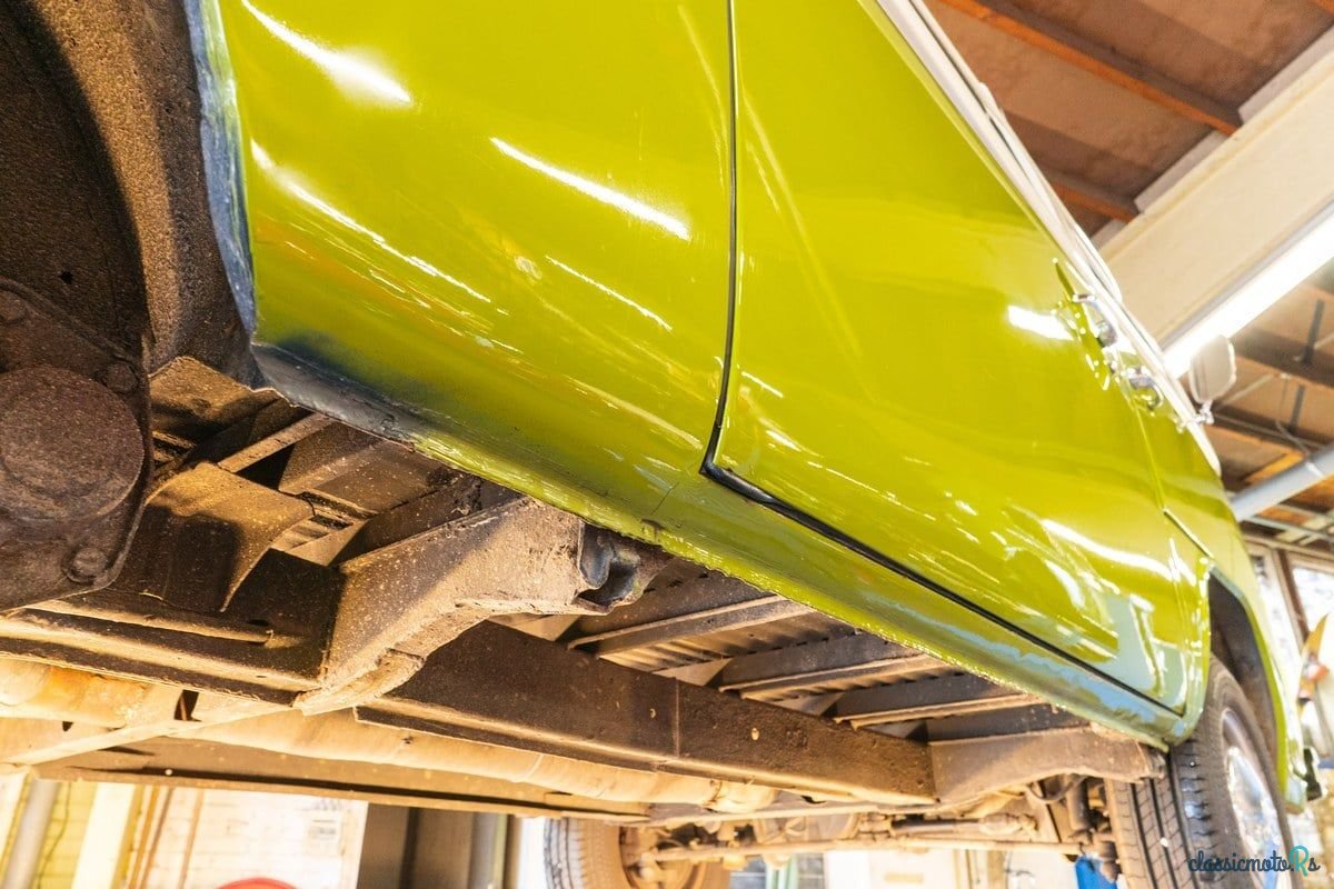 1978' Volkswagen Type 2 photo #4