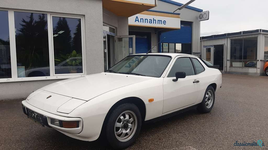 1977' Porsche 924 photo #2