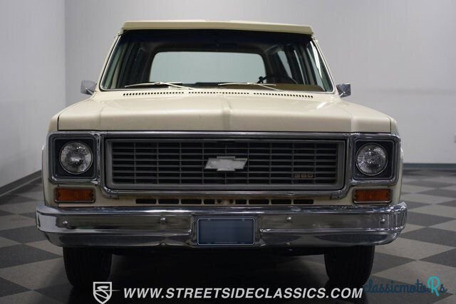 1973' Chevrolet Suburban photo #5