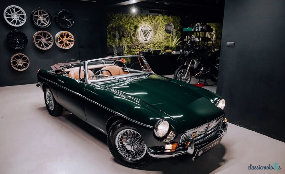 1971' MG MGB photo #2