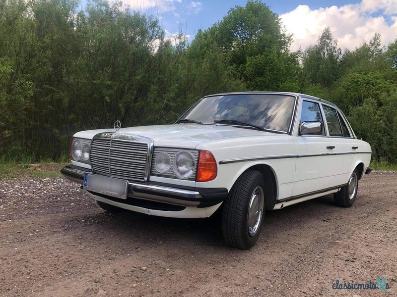 1980' Mercedes-Benz W123 photo #6